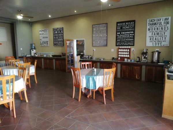 Anandi Guesthouse Mariental Exterior photo